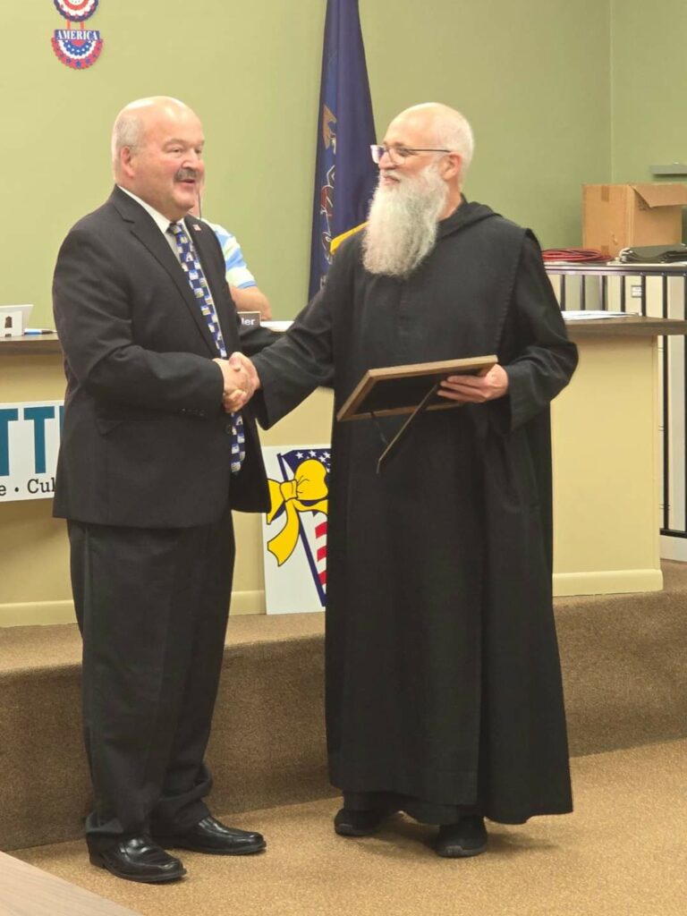 Mayor Gives Proclamation to Sacred Heart Parish Church City of